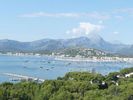 la mme, borde par la mtropole d'Alcudia