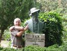 Parc ddi  Louis-Salvador de Habsbourg-Lorraine.  Majorque, dinnombrables rcits courent encore de nos jours sur l  Archiduc , le trs estimable roi sans couronne des Balares.  on le prenait, pour son plus grand plaisir pour un porcher, un marin, un cuisinier ou un ouvrier agricole.