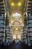 intrieur de la basilique N.D. de la Garde avec ses marbres de couleur