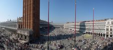 la place san Marco, lieu le plus bas de Venise et donc facilement inondable