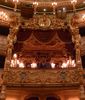 la loge royale et ses velours rouges