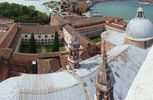 du haut du campanile, l'glise San Giorgio et la Fondation Cini -centre d'art et de culture-