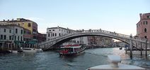 Ponte degli Scalzi prs de l'glise ponyme et de la gare terminus Santa Lucia 
