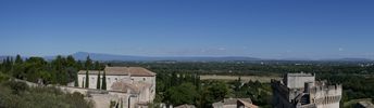 depuis le fort, panorama sur le Ventoux et les monts du Vaucluse, le Lubron et les Alpilles