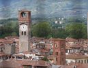 les clochers des glises Santa Maria dei Servi et Forisportam (fin)