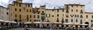 la place du march, ancien amphithatre romain