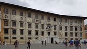 faade dcore des sgraffites de Vasari et de niches avec les bustes des ducs de Toscane