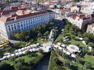 l'universit et la place de Lisbonne qui accueille un salon des vins et alcools