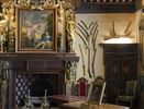 Salle d’armes, la plus grande du château
Jean Monier en est le décorateur. Il a peint le tableau intitulé la mort d’Adonis (symbole du cycle végétal) au dessus de la cheminée.