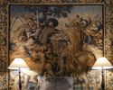 Tapisserie d’Aubusson dans la bibliothèque. Elle représente un épisode de la vie d’Alexandre le Grand.