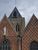 L'glise-halle avec ses pignons pointus.